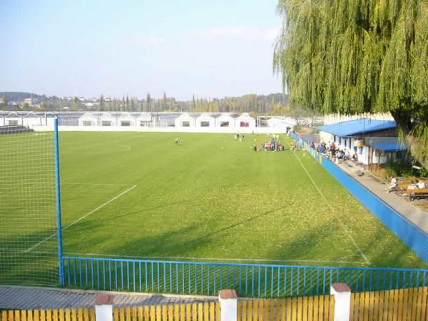 Sportovni areal v Chrastecke ulice