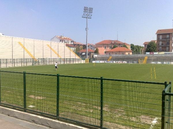 Stadio Giuseppe Moccagatta