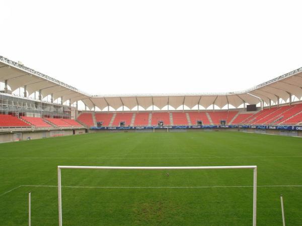Estadio Bicentenario Municipal Nelson Oyarzún