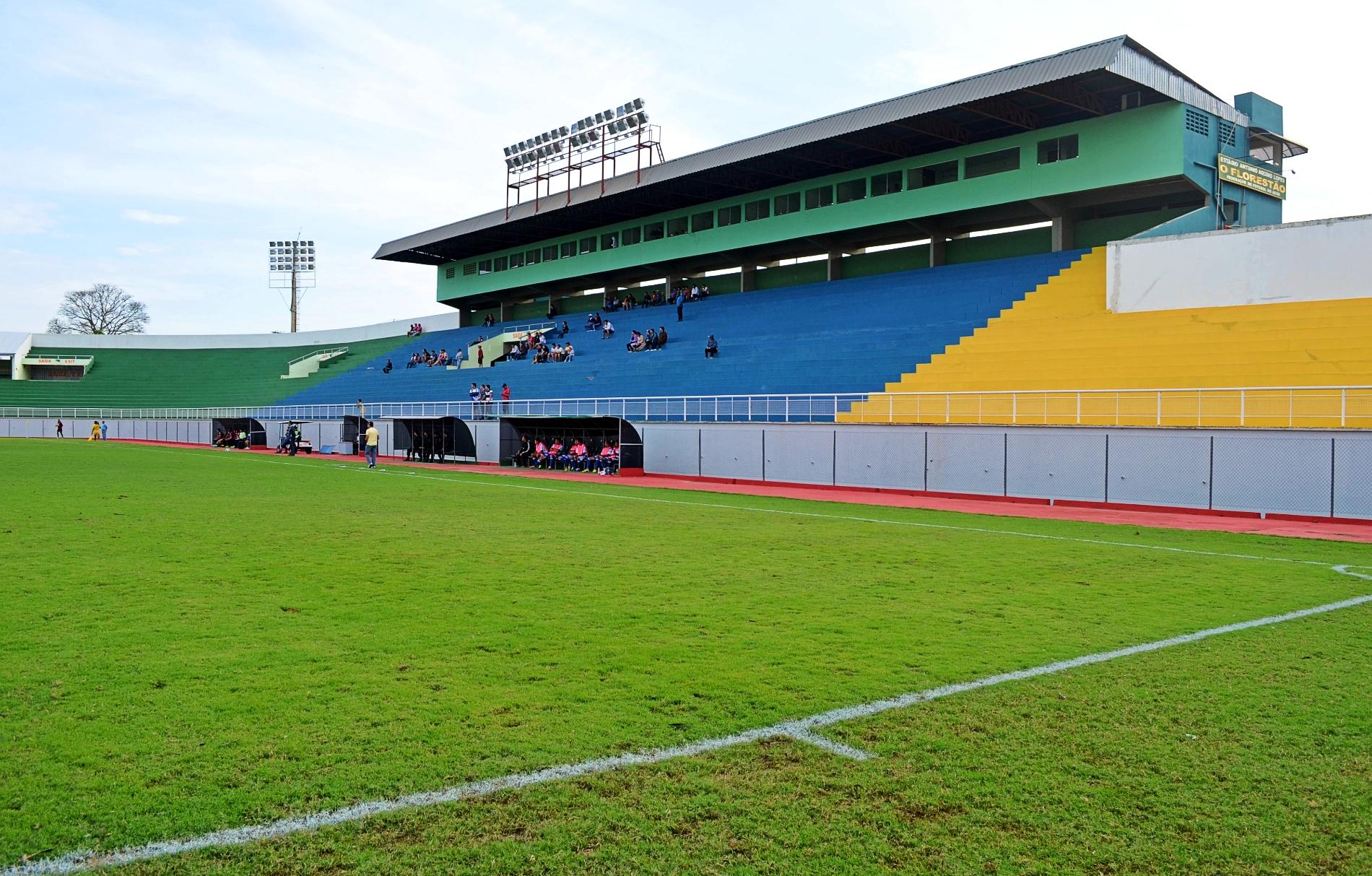Estádio Antônio Aquino Lopes