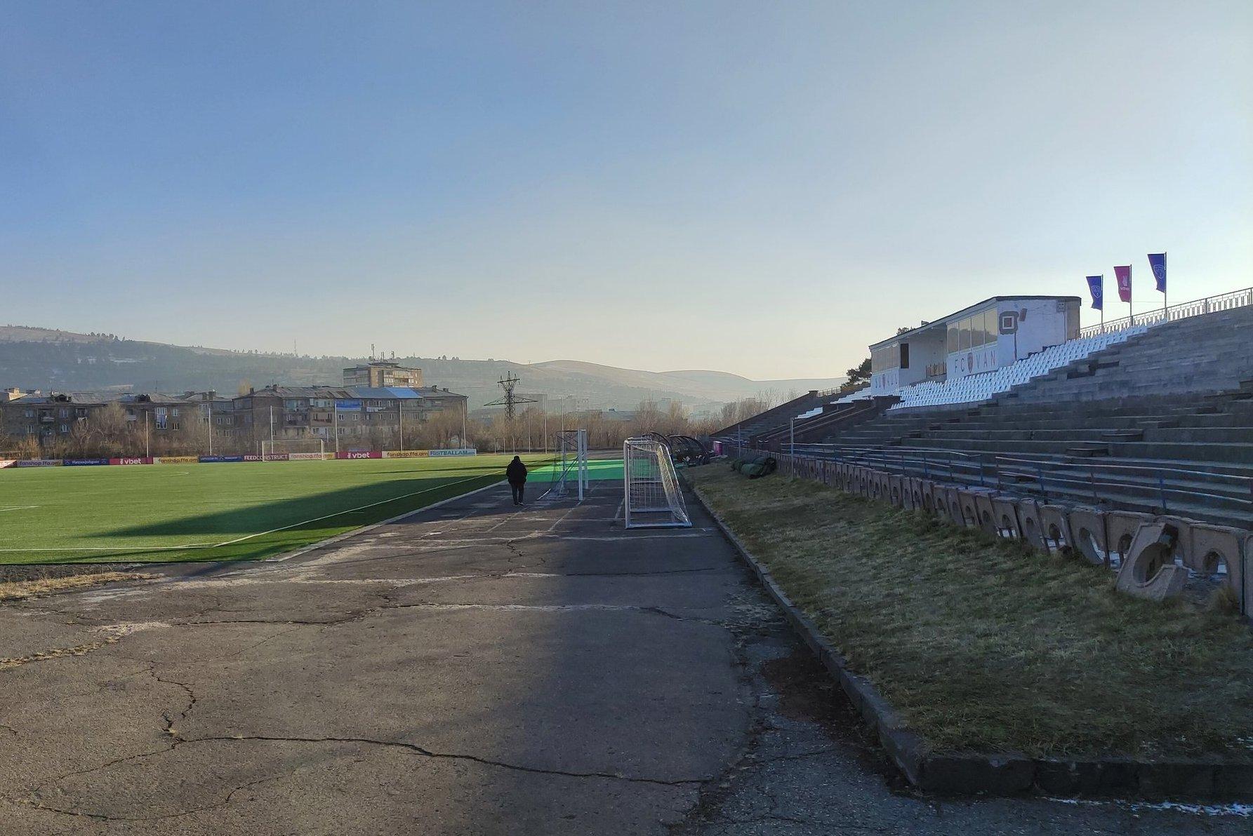 Charentsavan City Stadium