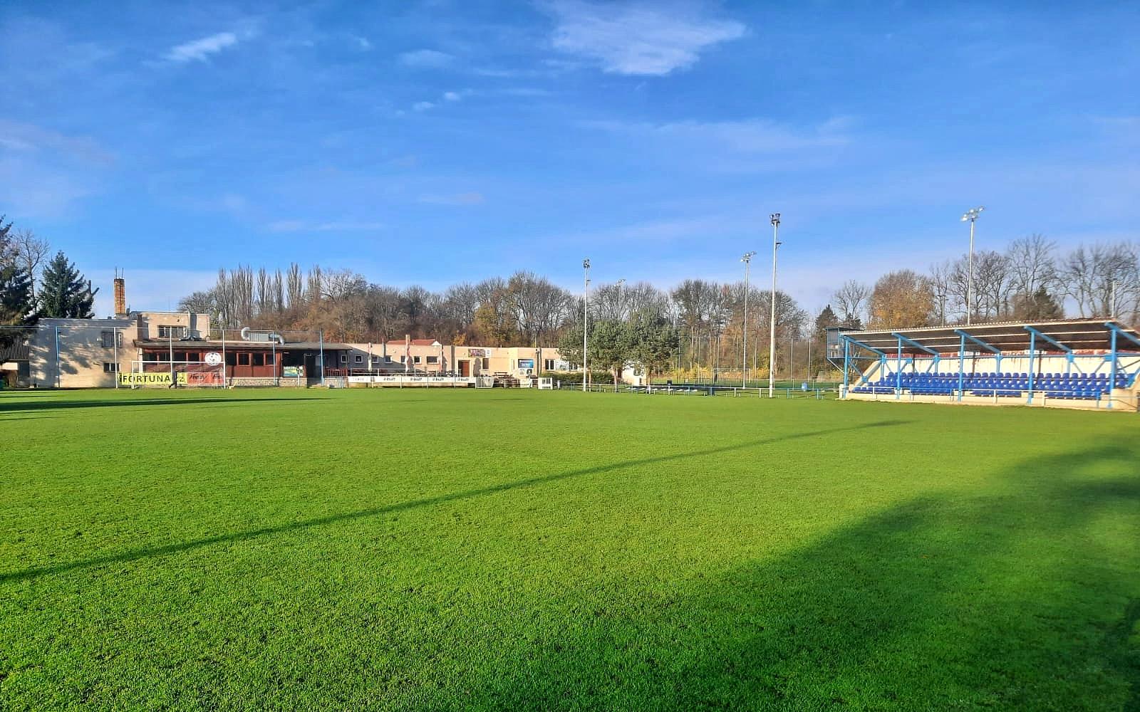 Stadion TJ Slovan Velvary
