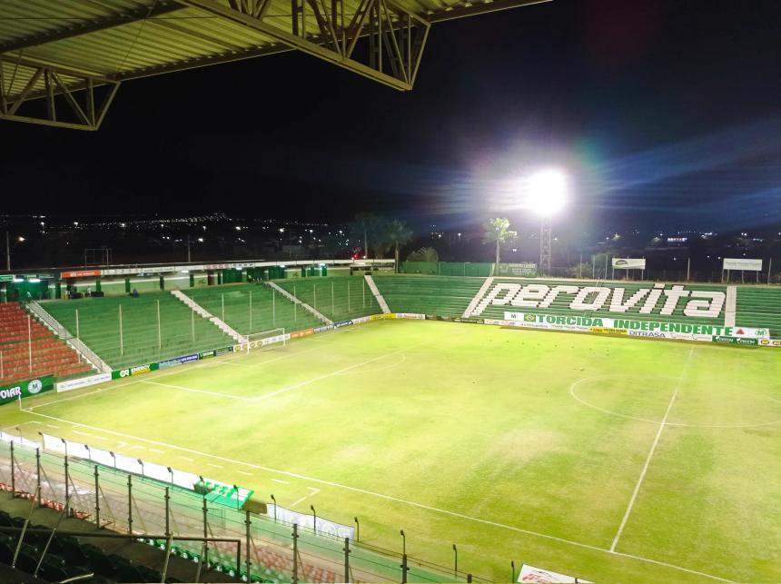 Estádio Bernardo Rubinger de Queiroz